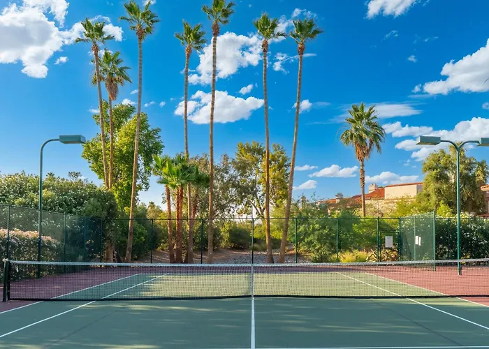 2br Near Golf, Shopping & Nightlife